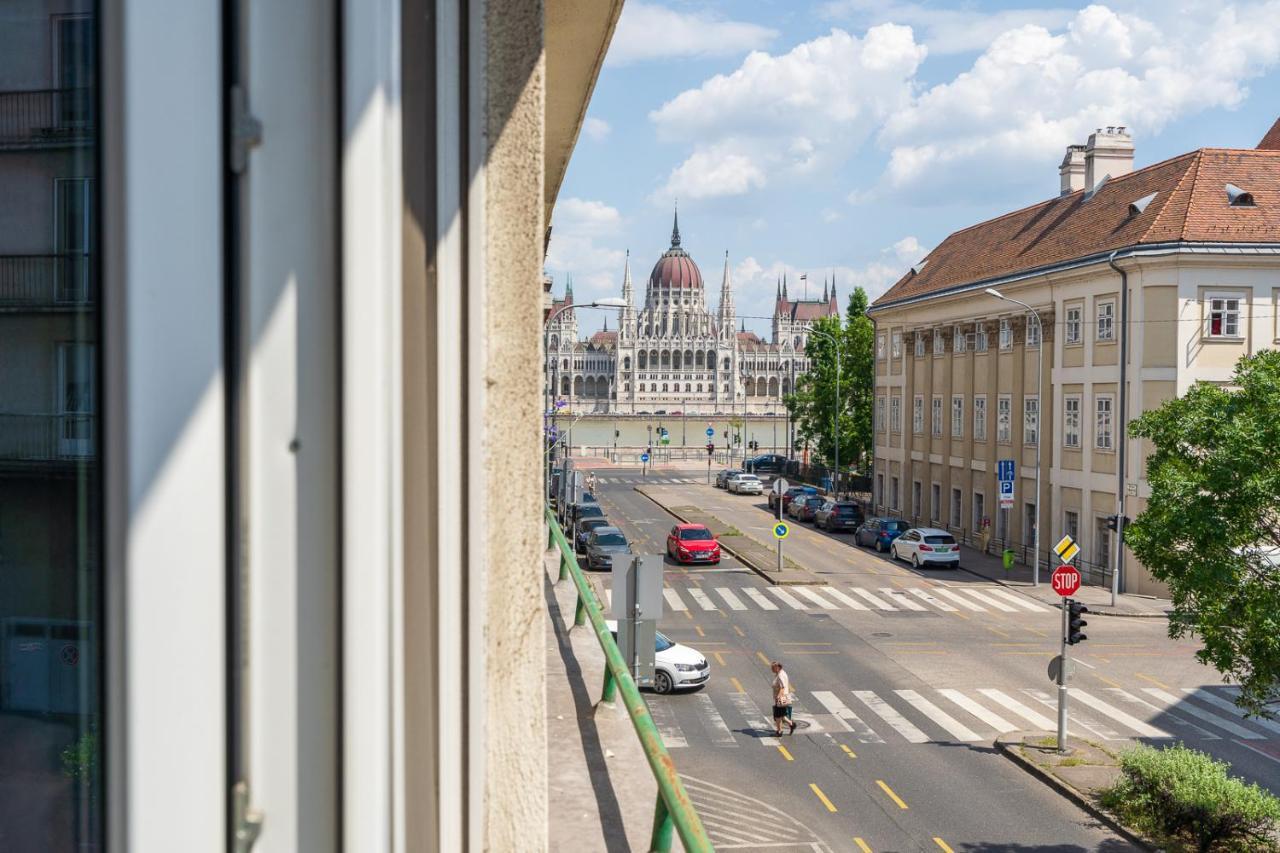 Bright Studio With Parliament View, Free Parking Budapest Eksteriør bilde